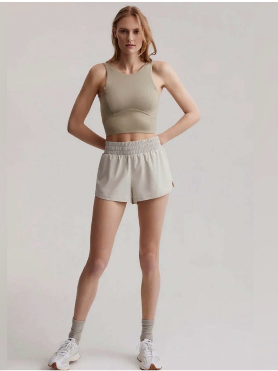 Varley Shorts Kallin Running Elastic Waist Lined High Waisted Light Beige